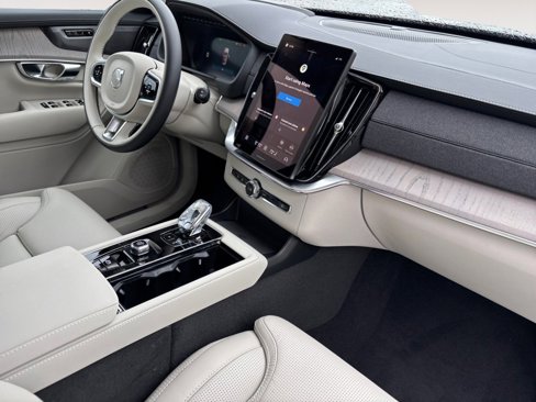 New 2026 Volvo XC90 B5 Ultra image 10