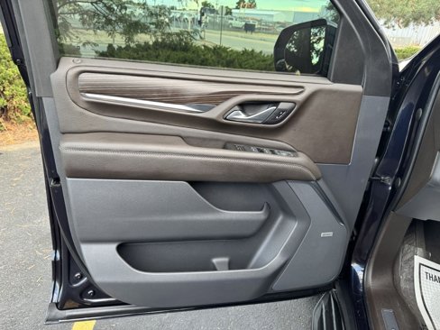 Used 2022 GMC Yukon XL Denali image 15