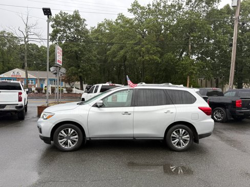 Used 2020 Nissan Pathfinder SL image 5
