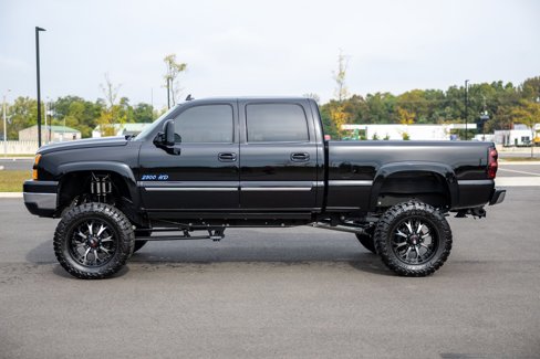 Used 2007 Chevrolet Silverado 2500 LT w/ Heavy-Duty Power Package image 16