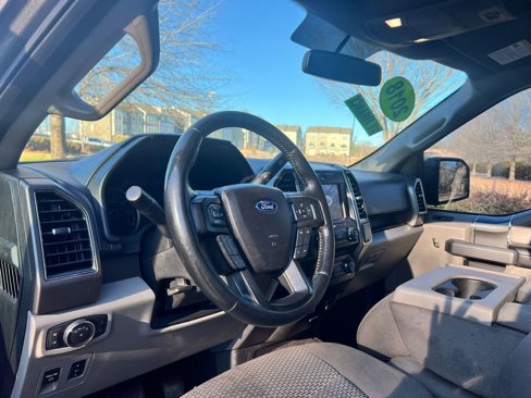 Used 2018 Ford F150 XLT w/ Equipment Group 302A Luxury image 11