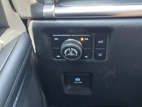 New 2025 Ford Expedition Tremor image 28