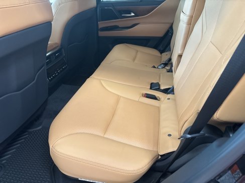 New 2025 Lexus LX 600 4WD w/ Luxury Package image 17