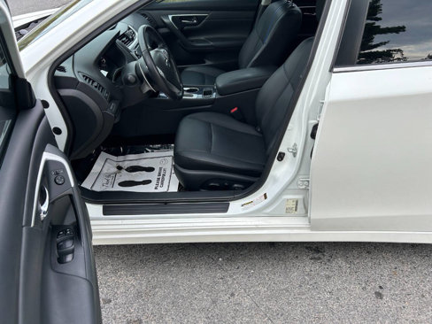 Used 2018 Nissan Altima 2.5 SR w/ SR Special Edition image 25