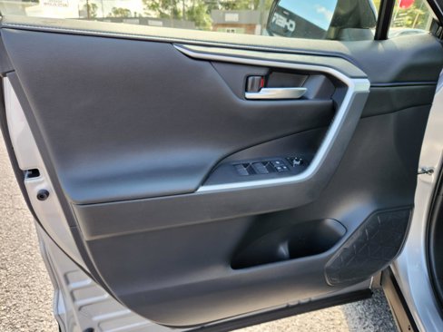 Used 2021 Toyota RAV4 XSE image 10
