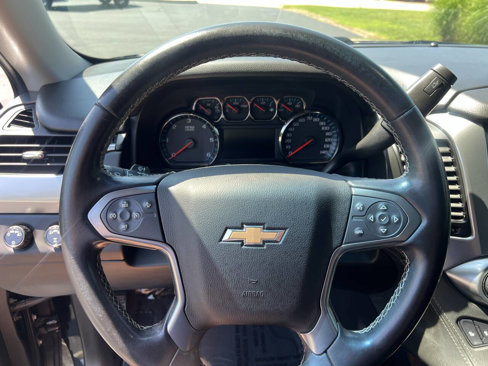 Used 2020 Chevrolet Suburban LT image 18