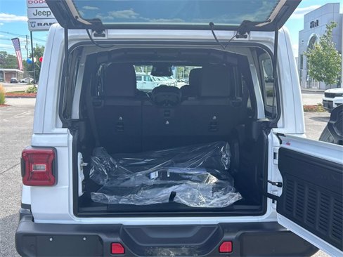New 2025 Jeep Wrangler Sahara image 4