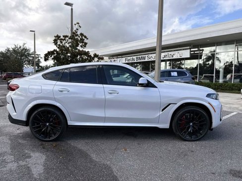 New 2026 BMW X6 xDrive40i w/ Climate Comfort Package image 2