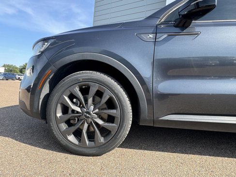 Used 2022 Kia Sorento X-Line EX image 11