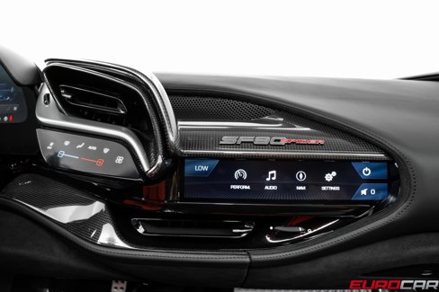 Used 2024 Ferrari SF90 Spider image 40