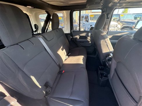 Used 2023 Jeep Wrangler Sahara image 15