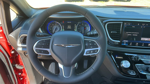 New 2026 Chrysler Pacifica Select image 25