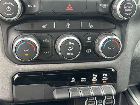 Certified 2022 RAM 1500 Big Horn image 22