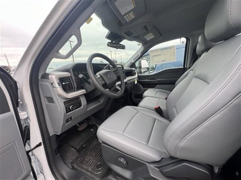 New 2025 Ford F550 2WD Regular Cab Super Duty image 8