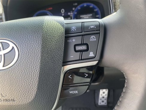 Used 2025 Toyota Camry XSE image 31