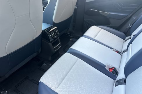 New 2025 Volkswagen ID.4 Pro S Plus image 11
