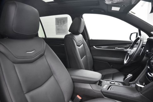 Used 2024 Cadillac XT6 Sport w/ LPO, Onyx Lite Package image 15