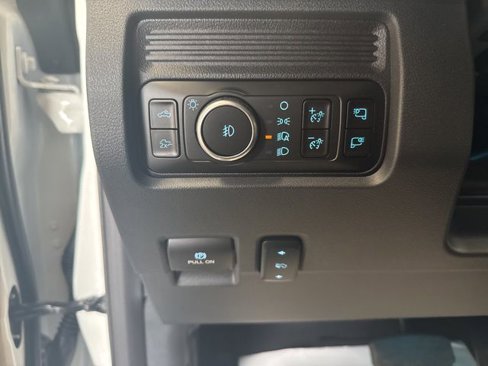 New 2025 Ford F350 Lariat w/ FX4 Off-Road Package image 8