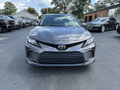 Used 2022 Toyota Camry LE image 2
