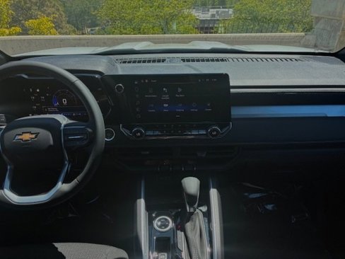 New 2025 Chevrolet Colorado LT image 14