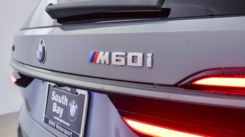 New 2026 BMW X7 M60i image 15
