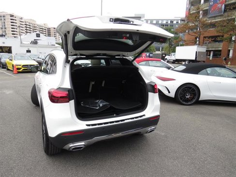 Certified 2025 Mercedes-Benz GLA 250 4MATIC image 32