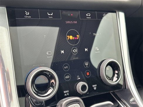 Used 2019 Land Rover Range Rover Sport HSE Dynamic image 38