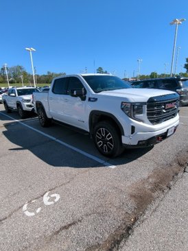Used 2025 GMC Sierra 1500 AT4 w/ AT4 Premium Package image 1