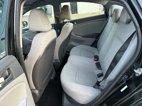 Used 2016 Hyundai Accent SE image 17