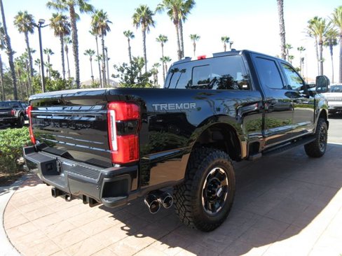 New 2026 Ford F250 Platinum w/ Tremor Off-Road Package image 4
