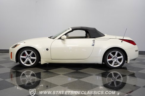 Used 2004 Nissan 350Z Touring image 7
