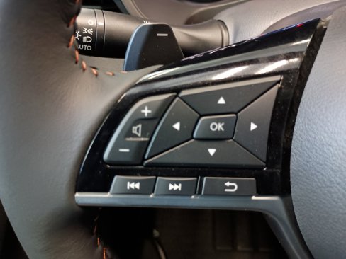 New 2025 Nissan Altima 2.5 SR image 16