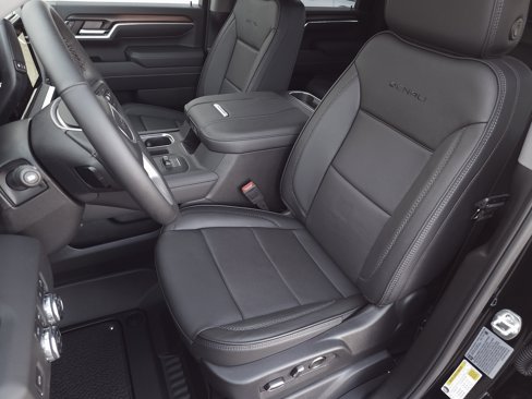 New 2025 GMC Sierra 3500 Denali w/ Denali Reserve Package image 10