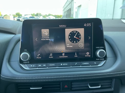Used 2023 Nissan Rogue S image 28