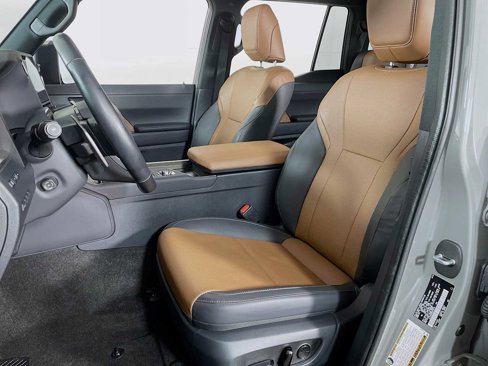 Used 2024 Lexus GX 550 image 18