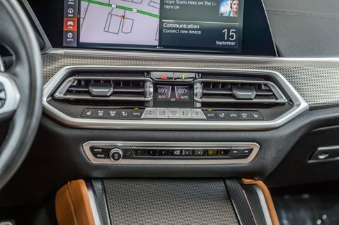 Used 2022 BMW X6 xDrive40i w/ M Sport Package image 29