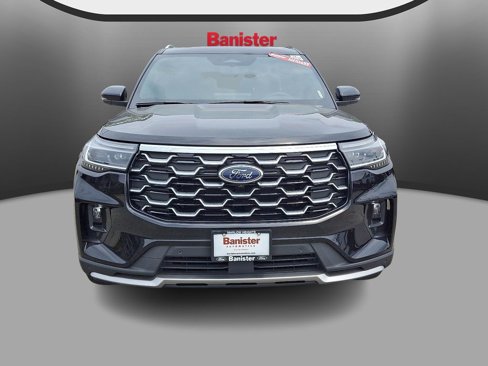 Used 2025 Ford Explorer Platinum w/ Ultimate Package image 2