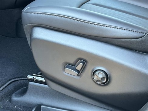 New 2026 Chrysler Voyager LX image 22