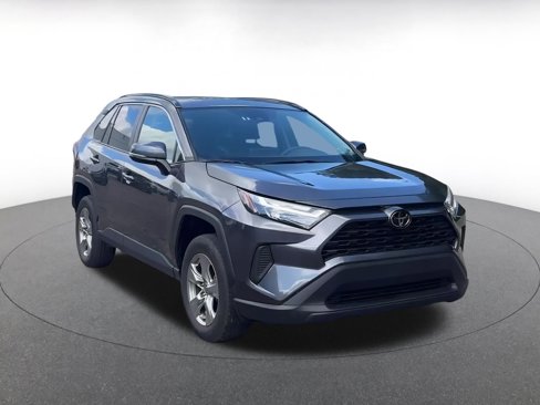 Used 2024 Toyota RAV4 XLE image 3