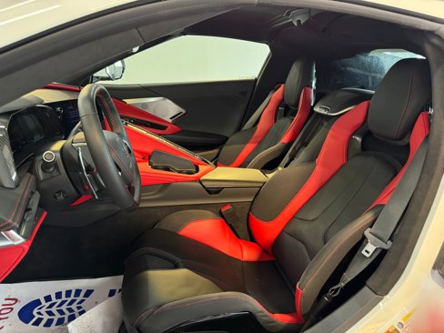 Used 2023 Chevrolet Corvette Stingray Premium Cpe w/ Z51 Performance Package image 16