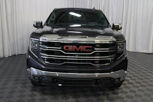 Used 2022 GMC Sierra 1500 SLT w/ SLT Premium Plus Package image 2