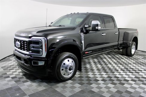 Used 2024 Ford F450 Platinum w/ FX4 Off-Road Package image 4