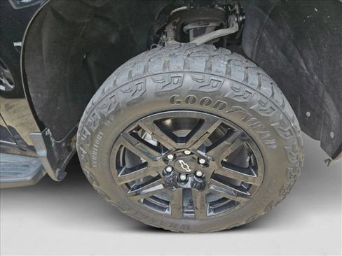 Used 2022 Chevrolet Silverado 1500 LT Trail Boss w/ LPO, Dark Essentials Package image 9