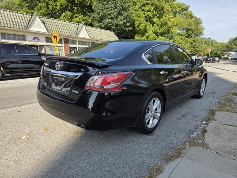 Used 2013 Nissan Altima 2.5 SL w/ Technology Pkg image 5