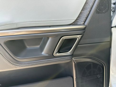 Used 2023 Rivian R1S Adventure image 23