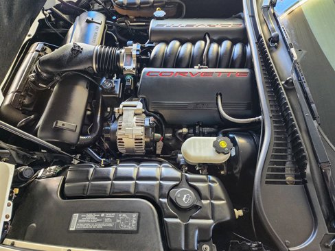Used 2004 Chevrolet Corvette Coupe w/ Preferred Equipment Group image 28