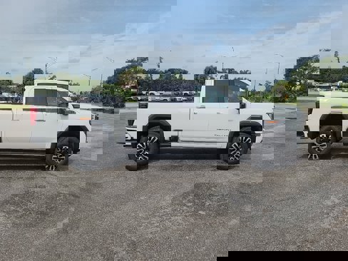 New 2026 GMC Sierra 2500 Denali Ultimate image 4