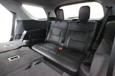 Used 2022 Ford Explorer XLT w/ Equipment Group 202A image 18