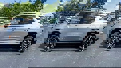New 2026 Chevrolet Traverse High Country image 5