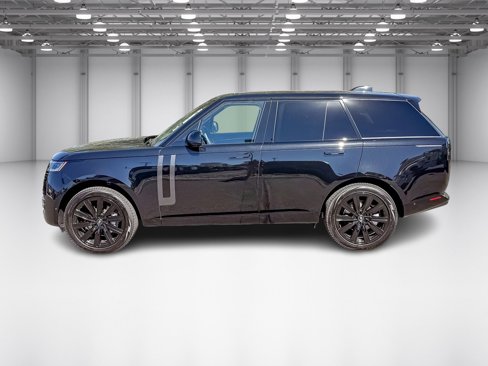 New 2025 Land Rover Range Rover SE image 2